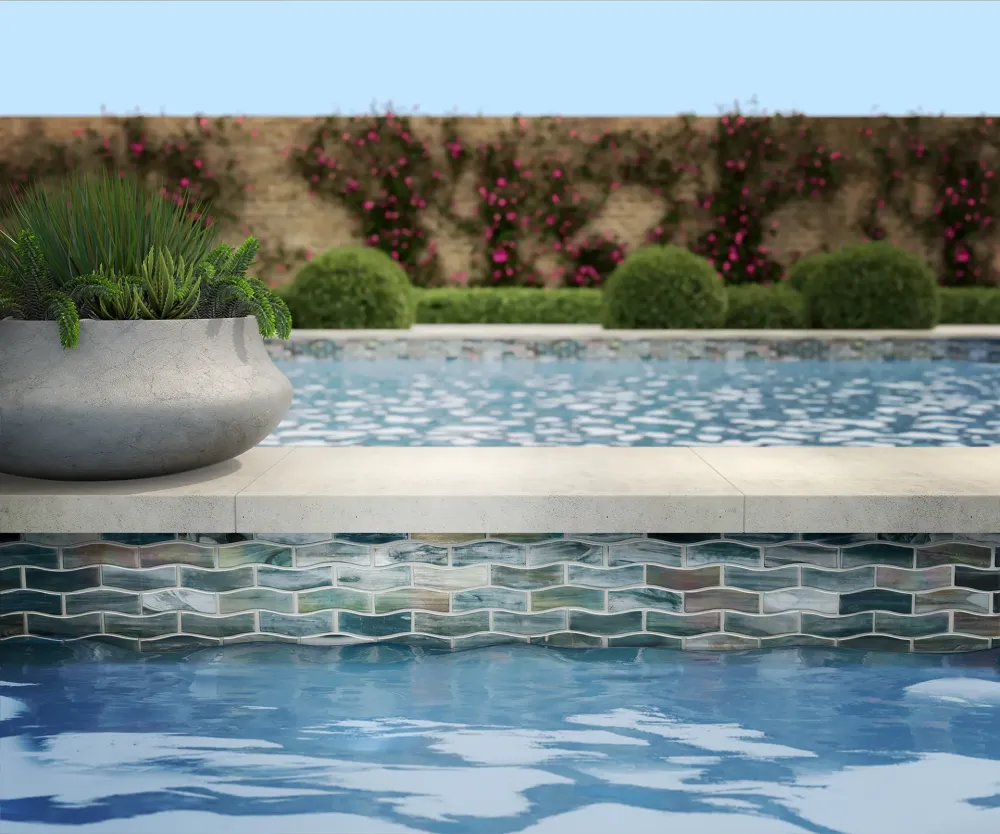 Lunada Bay Zing 1x3 Border Amalfi Pearl pool