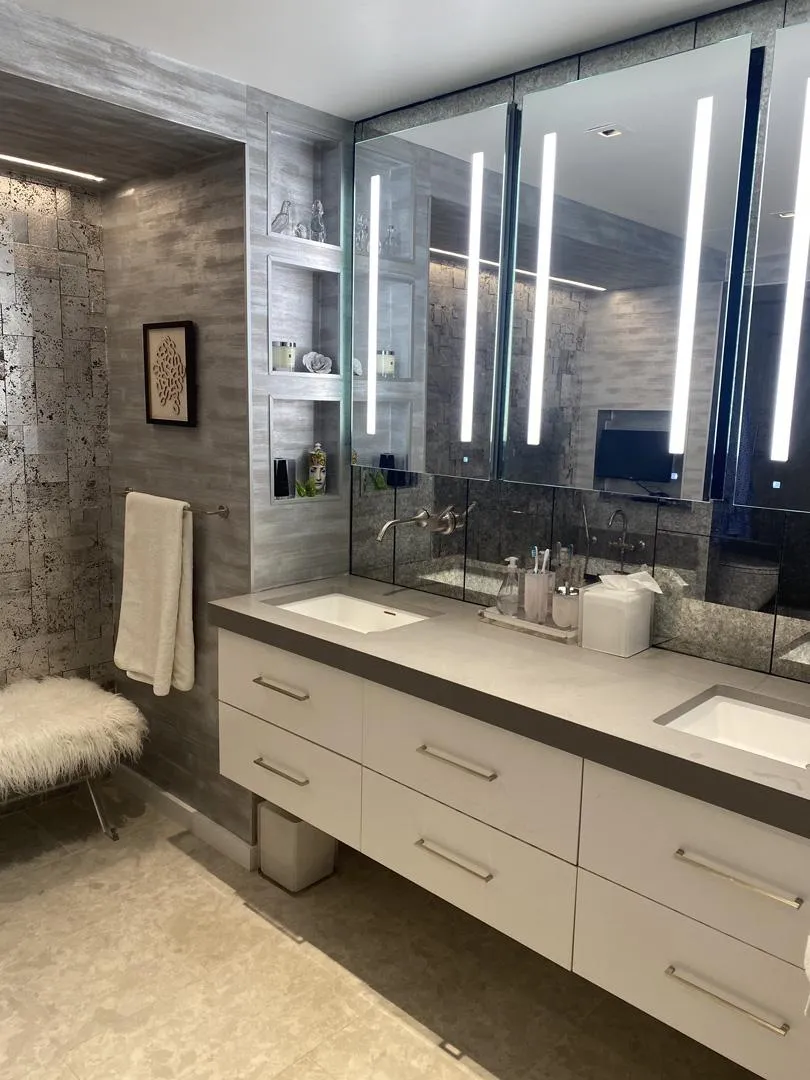 Bathroom with Built-in Niches