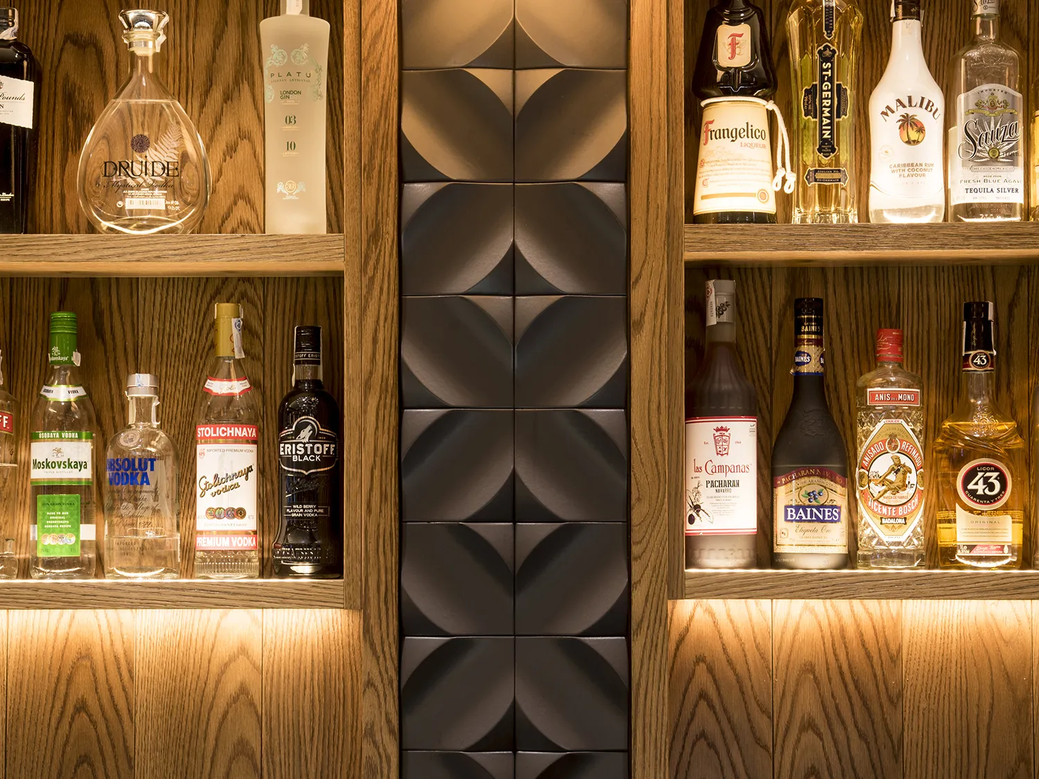 WOW Wave Graphite 3D Dimensional Ceramic Tile Illuminated Bar Feature Wall