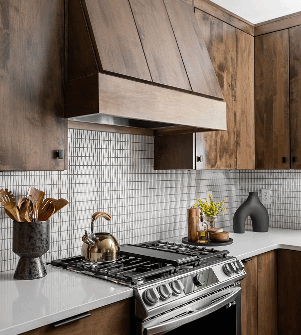 Backsplashes and bars to inspire