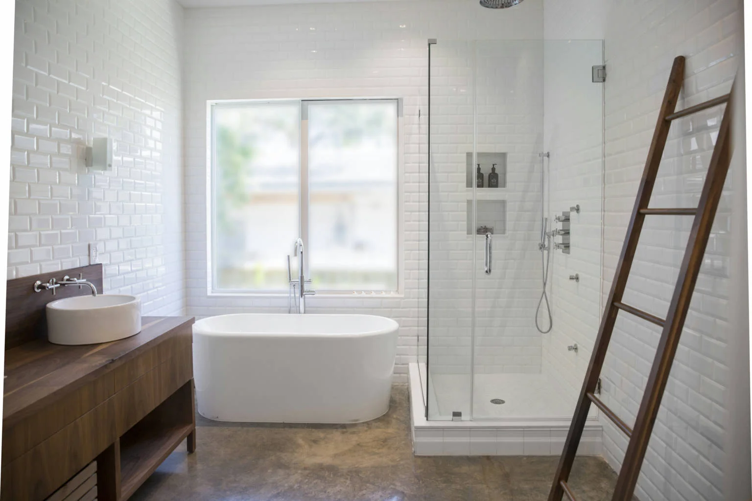 Adex Neri White Satin Bathroom